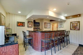 Cobblestone Inn & Suites