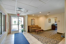 Cobblestone Inn & Suites