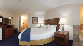 Holiday Inn Express Deforest (Madison Area)