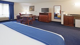 Holiday Inn Express Deforest (Madison Area)