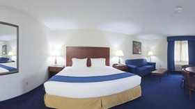 Holiday Inn Express Deforest (Madison Area)