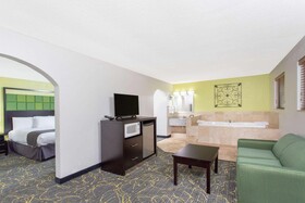 AmericInn by Wyndham Delafield