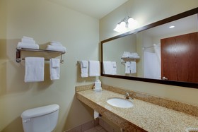 Cobblestone Inn & Suites