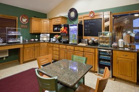 AmericInn by Wyndham Eau Claire