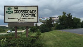 Crossroads Motel