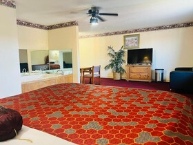 Villa Inn Motel Near Hwy 12 WI Capital O