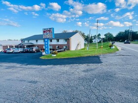 Villa Inn Motel Near Hwy 12 WI Capital O