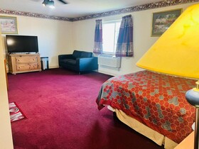 Villa Inn Motel Near Hwy 12 WI Capital O