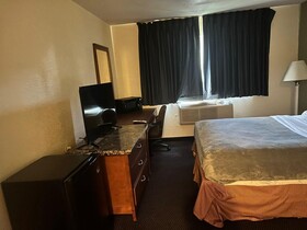 Villa Inn Motel Near Hwy 12 WI Capital O