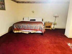 Villa Inn Motel Near Hwy 12 WI Capital O