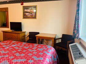 Villa Inn Motel Near Hwy 12 WI Capital O