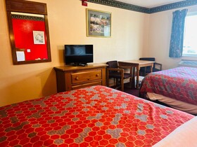 Villa Inn Motel Near Hwy 12 WI Capital O