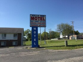 Villa Inn Motel Near Hwy 12 WI Capital O