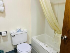 Villa Inn Motel Near Hwy 12 WI Capital O