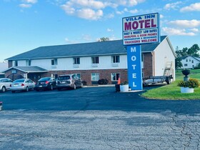 Villa Inn Motel Near Hwy 12 WI Capital O