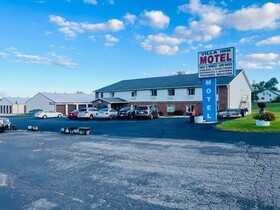Villa Inn Motel Near Hwy 12 WI Capital O