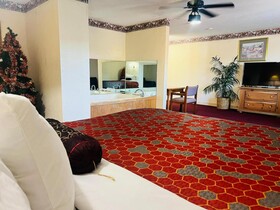 Villa Inn Motel Near Hwy 12 WI Capital O