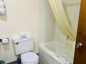 Villa Inn Motel Near Hwy 12 WI Capital O