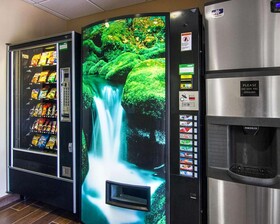 Comfort Inn & Suites Grafton-Cedarburg