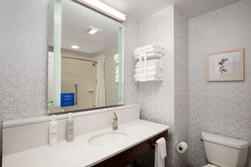 Hampton Inn by Hilton Green Bay Stadium