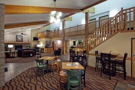 AmericInn by Wyndham Hartford WI