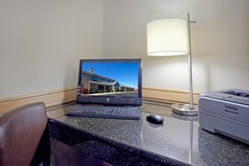 AmericInn by Wyndham Hartford WI