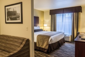Cobblestone Hotel and Suites Hartford