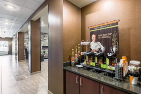 Cobblestone Hotel and Suites Hartford