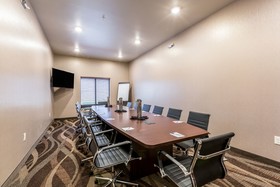 Cobblestone Hotel and Suites Hartford