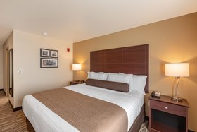 Cobblestone Hotel and Suites Hartford