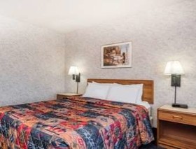 Days Inn by Wyndham Hurley