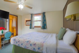 Love Hotels at Silver Street in Hurley WI