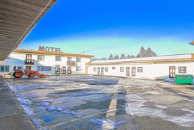 Love Hotels at Silver Street in Hurley WI