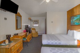 Love Hotels at Silver Street in Hurley WI