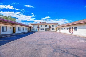 Love Hotels at Silver Street in Hurley WI