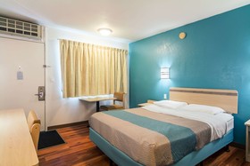 Motel 6 Janesville