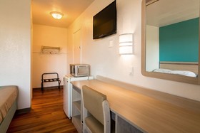 Motel 6 Janesville