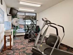 Days Inn by Wyndham Johnson Creek