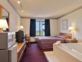 Days Inn by Wyndham Johnson Creek