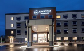 GrandStay Hotel & Suites Kaukauna