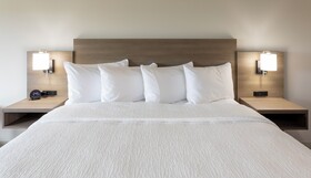 GrandStay Hotel & Suites Kaukauna