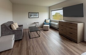 GrandStay Hotel & Suites Kaukauna