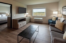 GrandStay Hotel & Suites Kaukauna