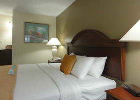 AmericInn by Wyndham La Crosse Riverfront Conference Center