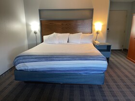 AmericInn by Wyndham Ladysmith