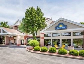 Days Inn & Suites By Wyndham Madison