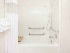 Days Inn & Suites By Wyndham Madison