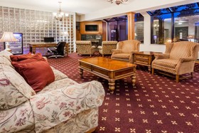 Days Inn & Suites By Wyndham Madison