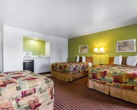 Econo Lodge Madison
