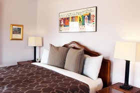 Mendota Lake House Inn